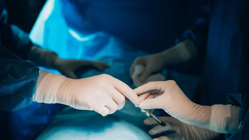 جراحة سرطان الصفاق والعلاج الكيميائي الحراري - HIPEC