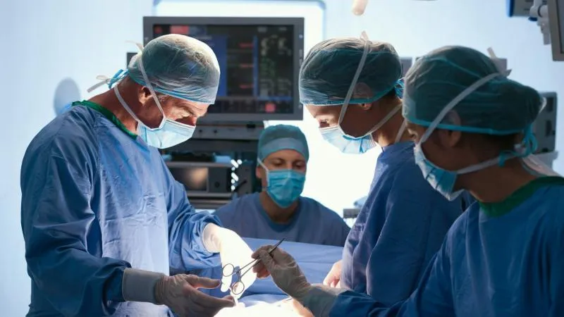 استئصال البواسير، جراحة إزالة البواسير