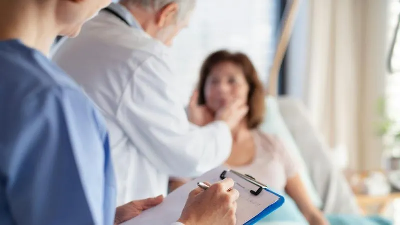 خدمات الترجمة للمرضى المنوَّمين