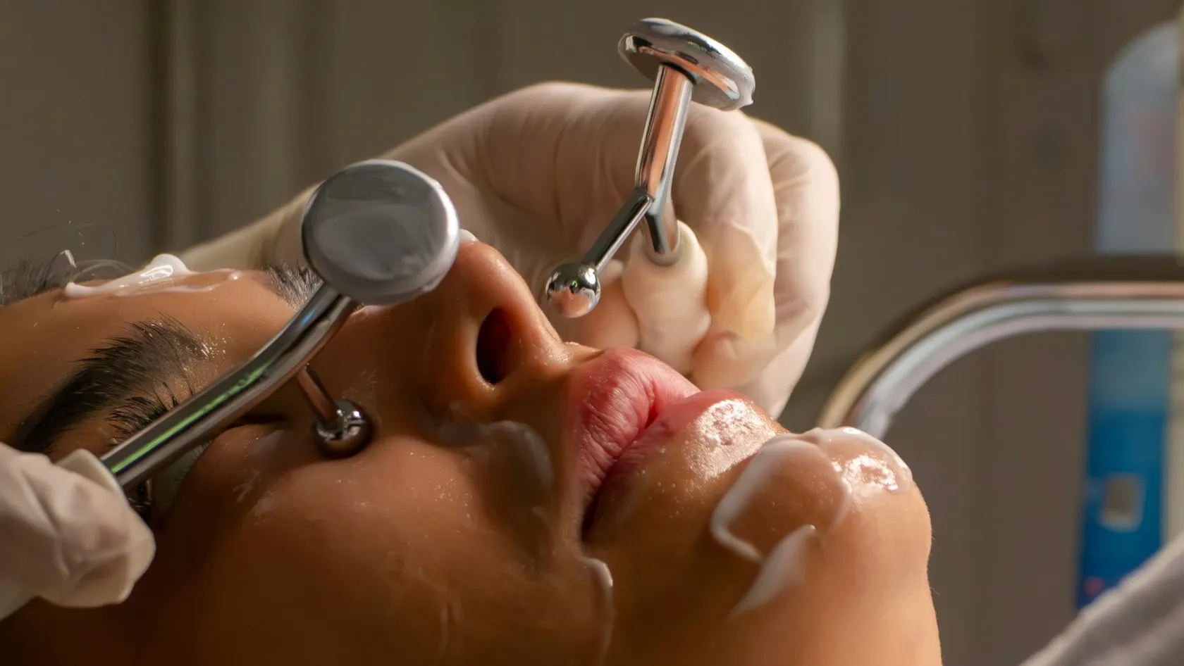 مركز الجراحة التجميلية والترميمية