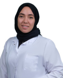 طبيبة الأسنان Ayşe Nurşah İDİN