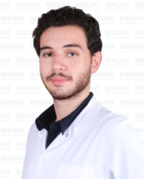 طبيب الأسنان Emre İLHAN