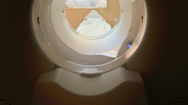 تصوير PET/CT - التصوير المقطعي بالإصدار البوزيتروني